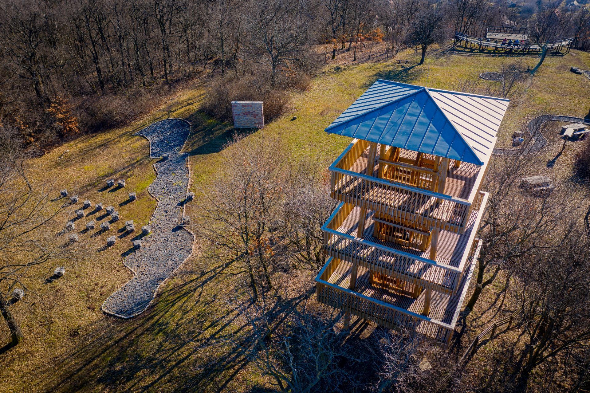 Kossuth-kilátó és Vulkán tanösvény – Mencshely